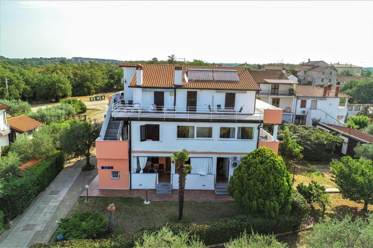 Apartments Villa Adamovic Umag Kültér fotó